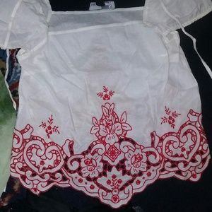 Donating💥floral knit peasant crop top.